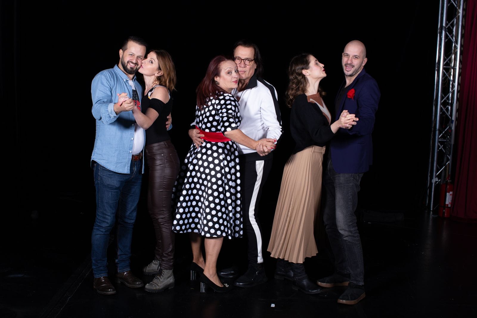 Din spectacolul Scandal în familie